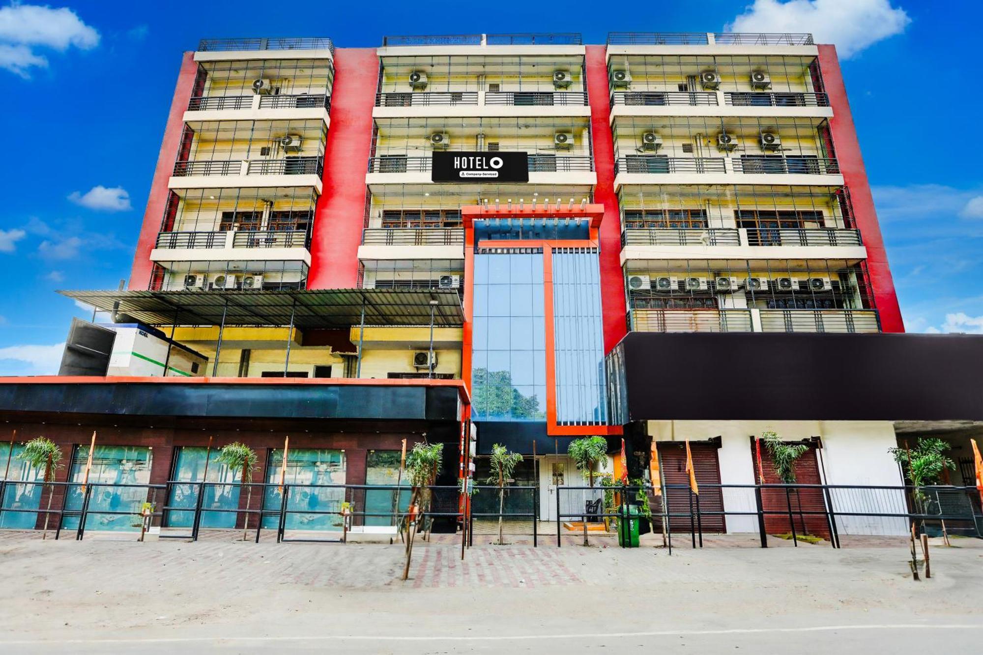 Super Hotel O Hyderabad Gate Iit Bhu