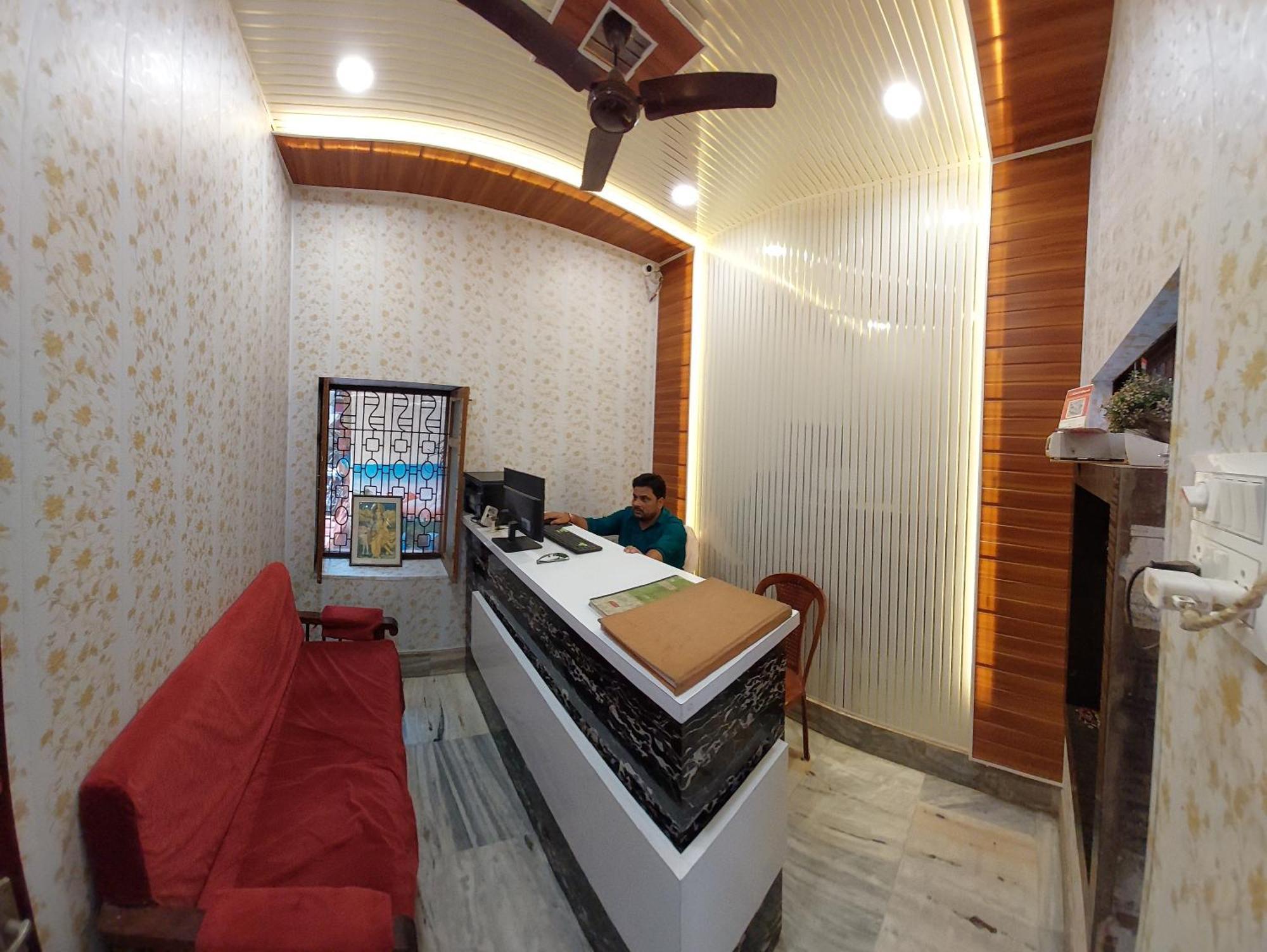 Teerth Guest House - Varanasi