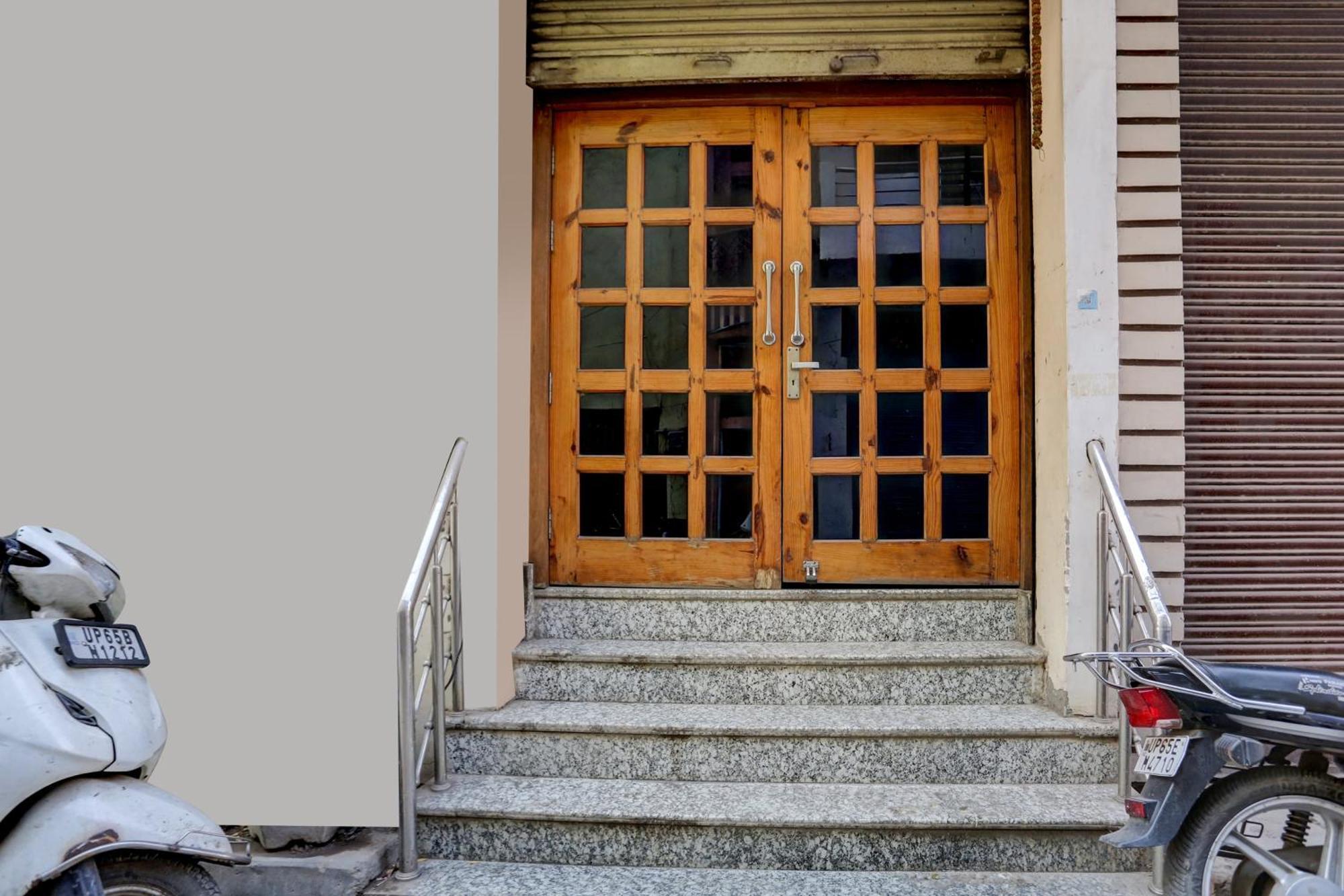 Spot On Sai P Guest House - Varanasi