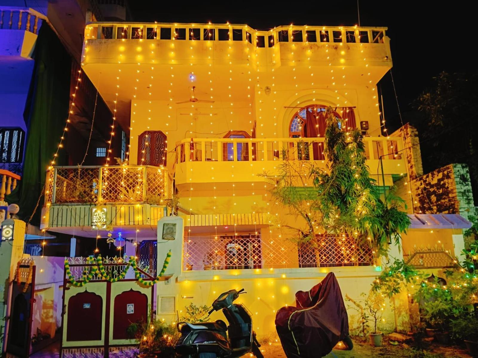 Agrawal Stay Home - Varanasi