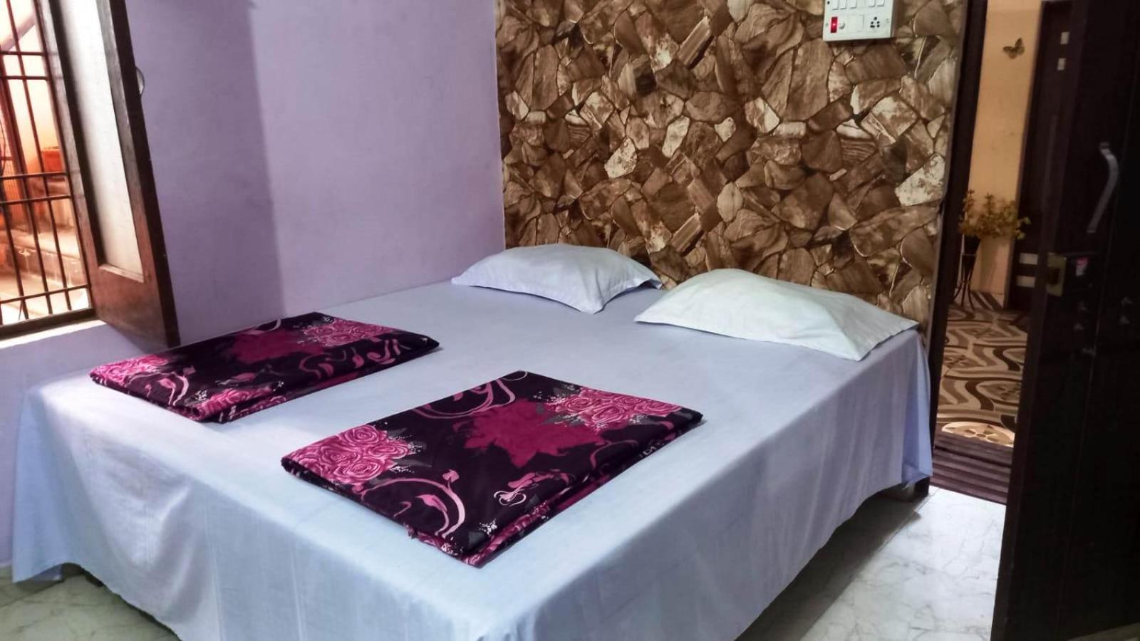 Mother Hostel - Varanasi