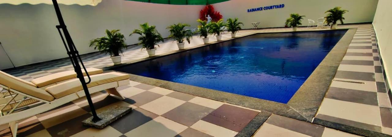 Hotel Radiance Courtyard
