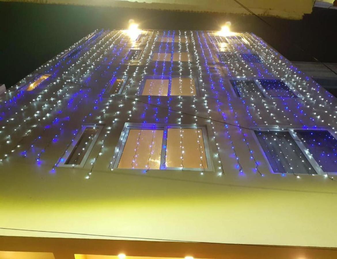 Hotel Artika Inn - Varanasi