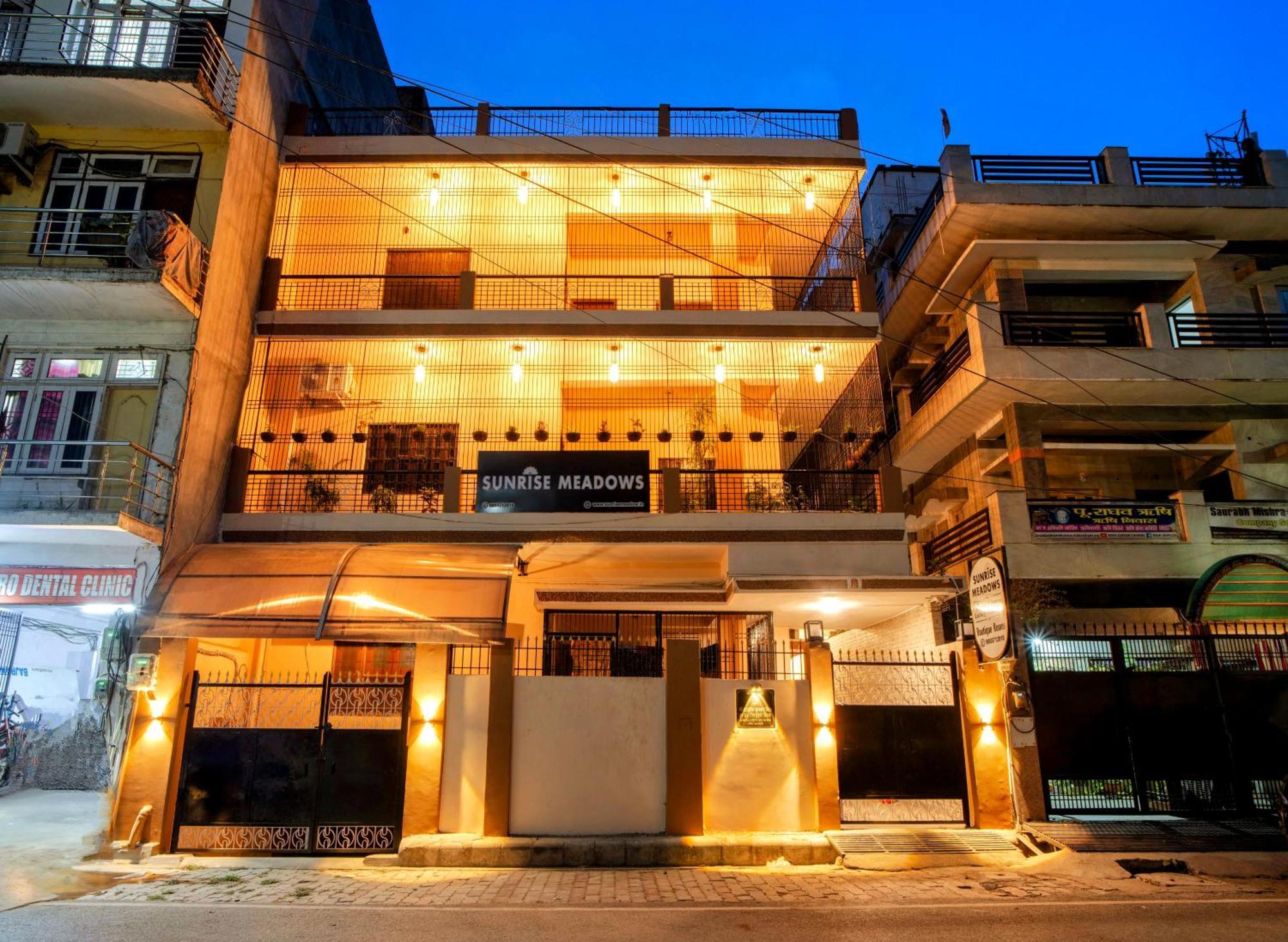 Sunrise Meadows Hotel - Varanasi
