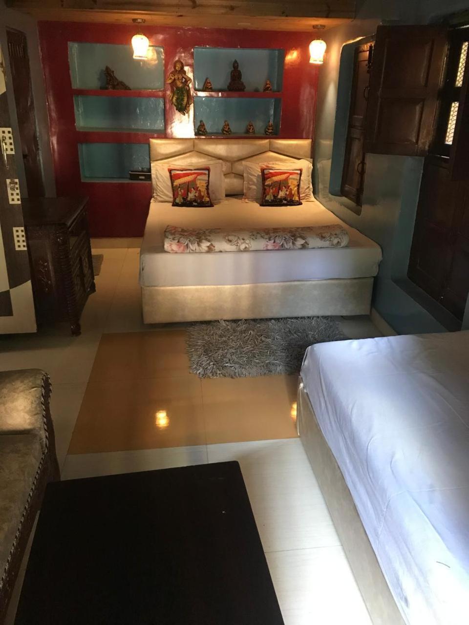 Shiva Guest House
