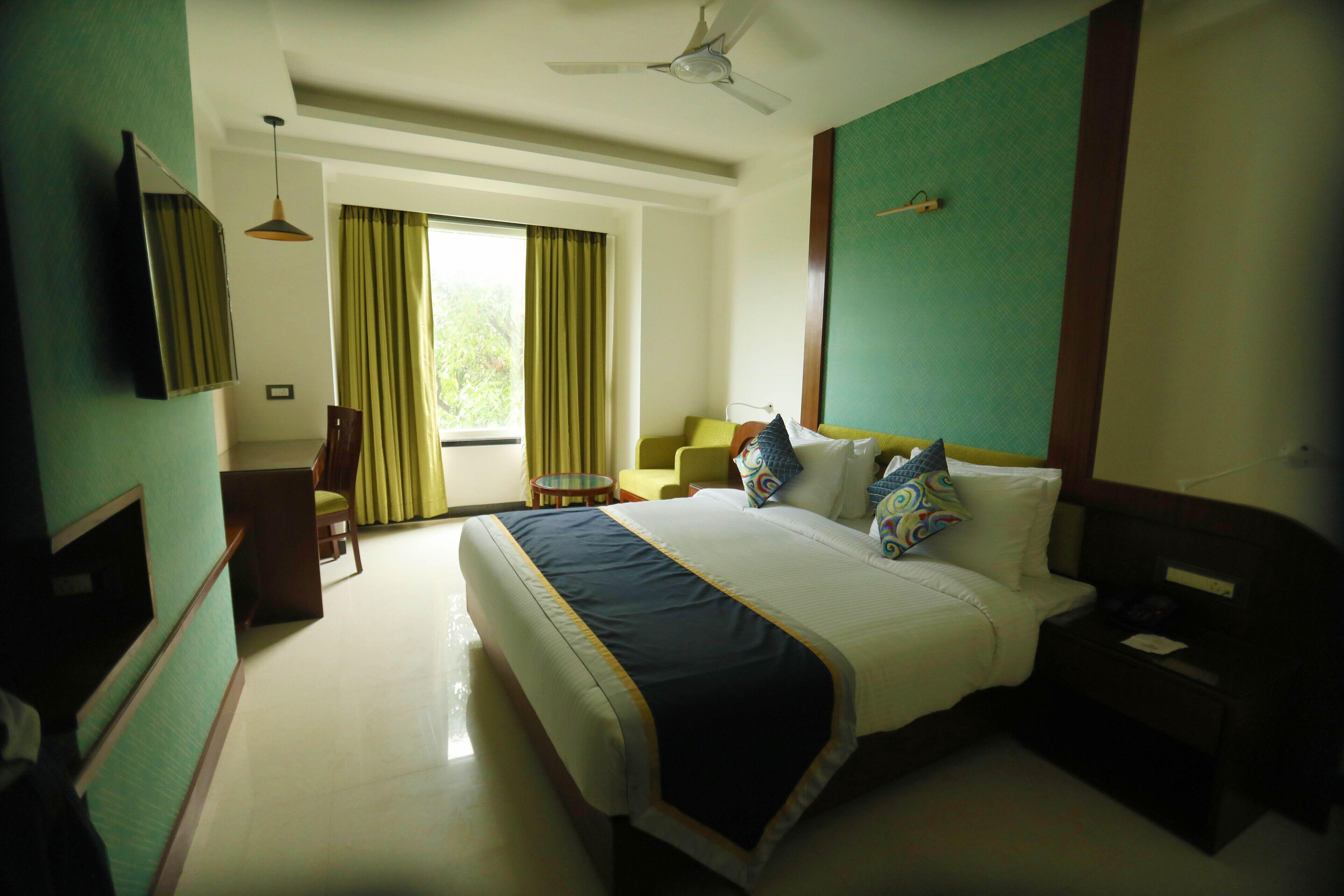 The Pinnacle Inn Sarnath - Close To Sarnath Temple